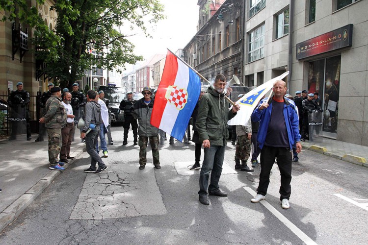 Ili sjednica Doma naroda, ili blokada FBiH
