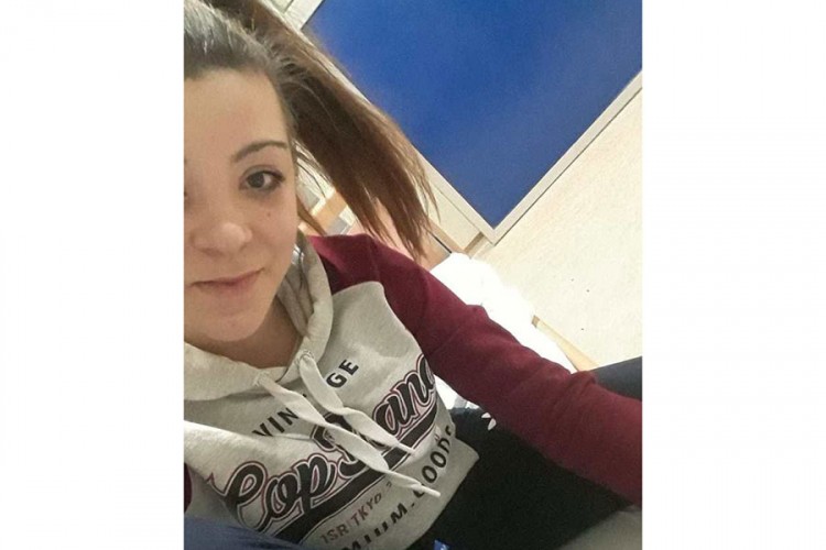 Pomozimo Livanjki: Danijela je ostala bez oba roditelja, prošla je 13 operacija i brine o braći