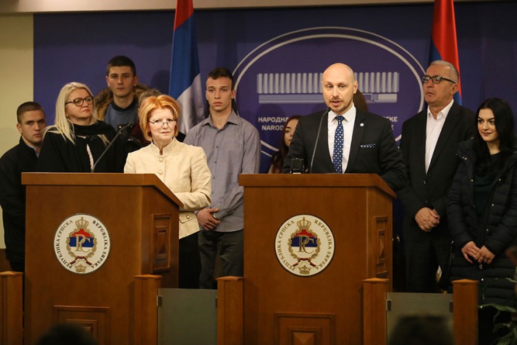 Djeca do 18 godina treba da imaju besplatno liječenje