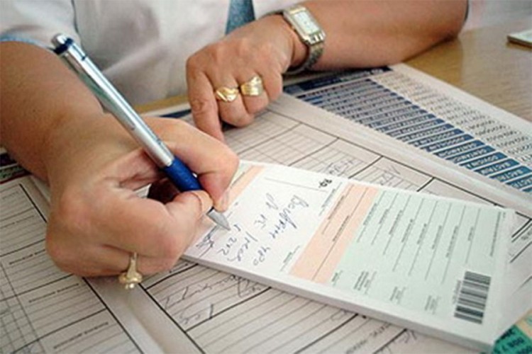 Medicinska sestra lažirala preko 200 ljekarskih recepata