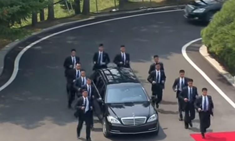 Ko su ljudi koji čuvaju Kim Džong Una?