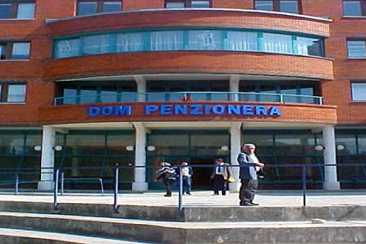 Domu za starija lica blokiran račun, radnici čekaju platu za novembar