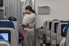 Plašila se da će njena beba smetati drugim putnicima pa im podijelila ...