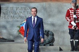 Medvedev: Rusija ima "genetski otpor" prema ratu