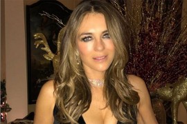 Elizabet Harli u bikiniju izgleda bolje od upola mlađih djevojaka