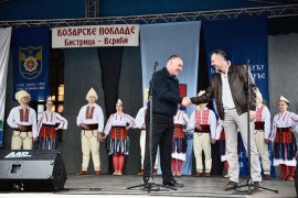 Radojičić i Đaković otvorili manifestaciju "Kozarske poklade"
