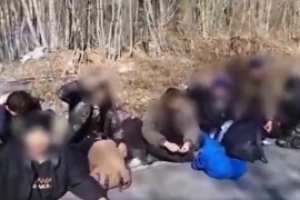 Policajci natjerali migrante da uzvikuju "Dinamo Zagreb"