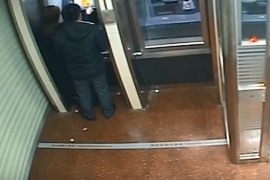 Pljačkao ženu na bankomatu pa odustao kad je vidio stanje računa