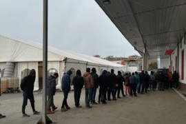 Krizni štab: Zatvoriti ilegalni kamp u Velikoj Kladuši, OS BiH da ...