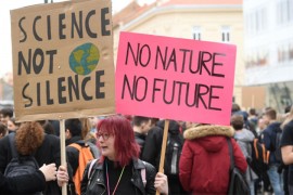 Protesti protiv klimatskih promjena, uhapšeno 16 lica