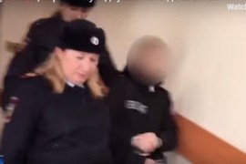 Bacila bebu sa devetog sprata pa skočila za njom, obje preživjele