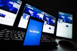 Masakr prenošen uživo, Facebook se brani