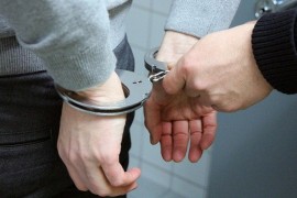 Nije dozvolio kontrolu inspektorima pa ih zaključao u objekat