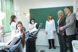Cvijanović: 100.000 KM za nabavku stomatoloških stolica