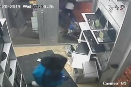 Opljačkali trgovinu računarske opreme u Sarajevu, objavljeni snimci