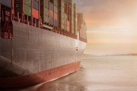 Migranti oteli teretni brod
