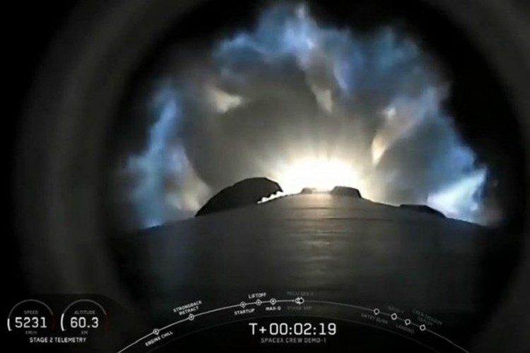 SpaceX uspješno lansirao kapsulu koja bi mogla nositi ljude u svemir