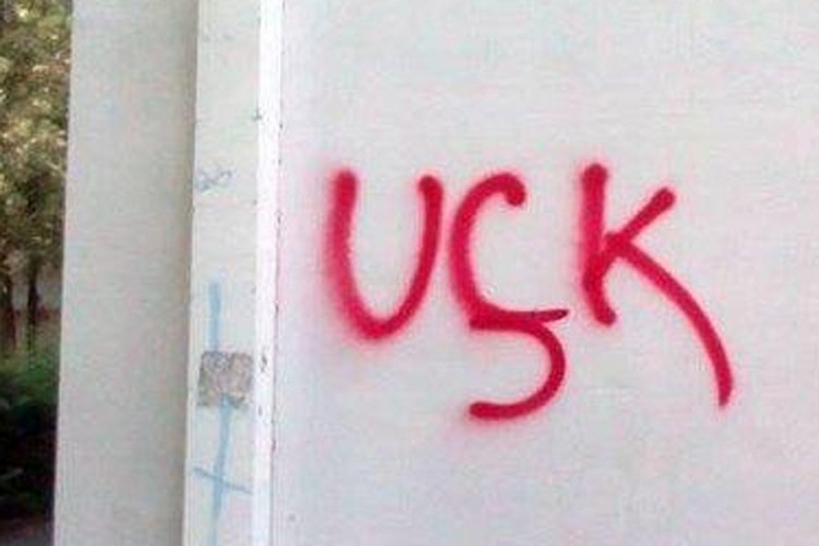 Grafit "UČK" osvanuo na srpskoj kući u Goraždevcu