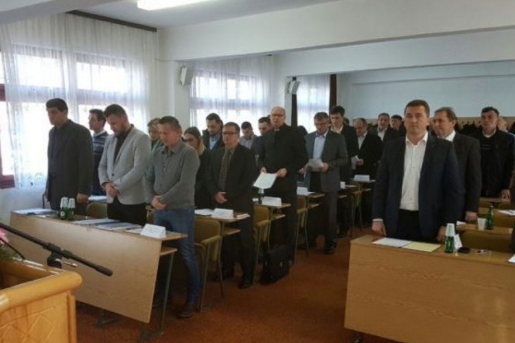Umjesto partijama, novac će ići siromašnima