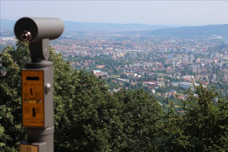Teleskop na Banj brdu u kvaru