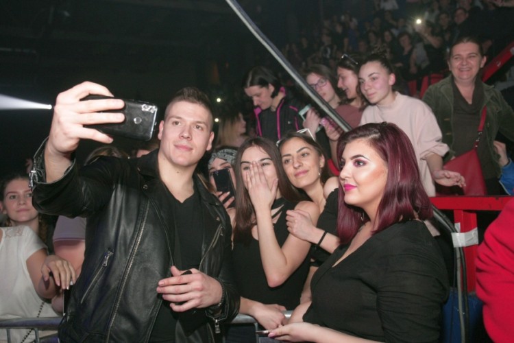 "Pop FM" dodjelio nagradu na "Oskaru popularnosti"