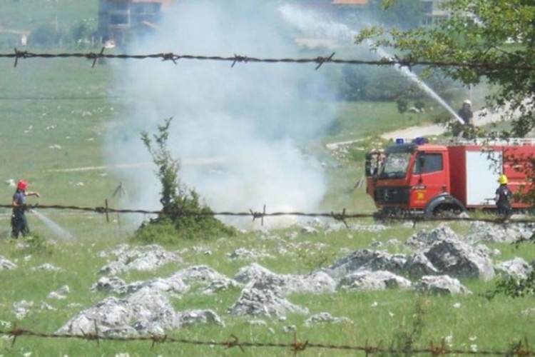 Vatrogasci tri dana nisu mogli ići na intervencije zbog duga za gorivo
