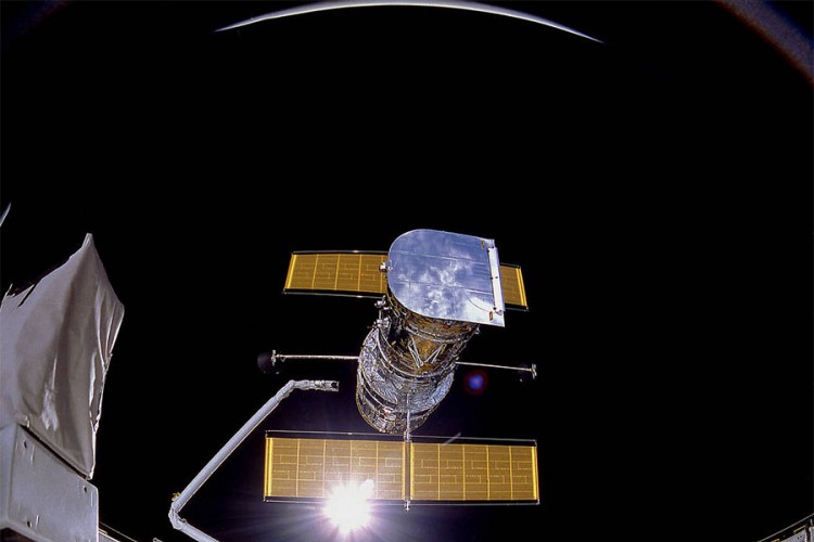 NASA organizuje prvu šetnju svemirom za žene