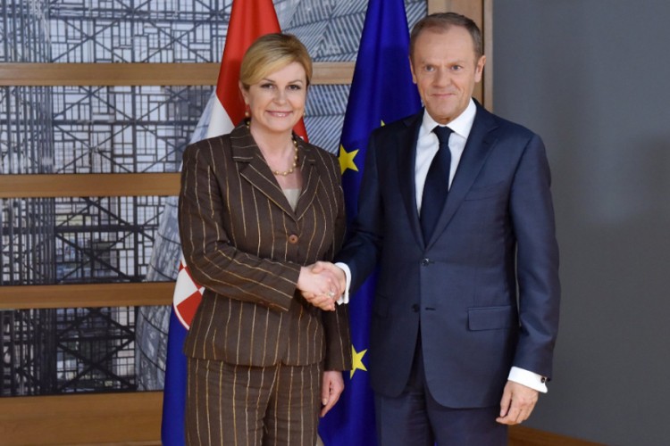 Grabar Kitarović: Zabrinuta sam zbog događanja u BiH