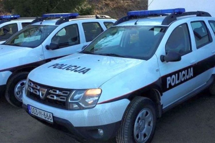 Službenim vozilom "Elektrodistribucije" prevozio migrante