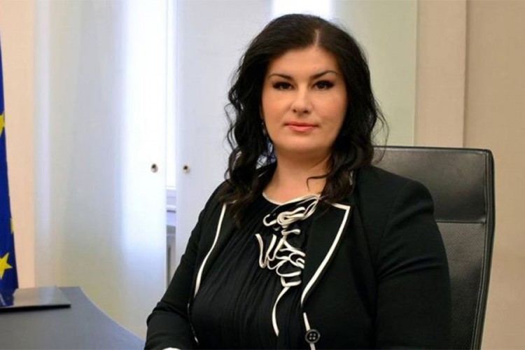 Ministarka bez vozačke dozvole naletjela na djevojčicu