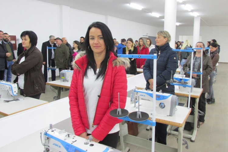 Otvoren tekstilni pogon, zaposleno 40 žena