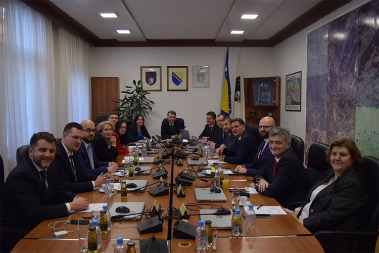 Vlada KS: Krivična prijava nakon okupljanja četnika u Višegradu
