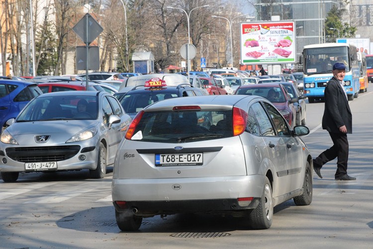Na bh. drumovima još 99.264 vozila