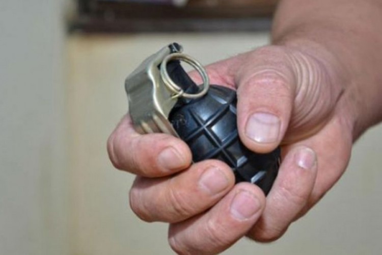 Penzionisani policajac se ubio bombom u svinjcu