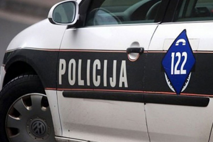 U saobraćajnoj nezgodi povrijeđeno šestoro, među njima dvoje djece