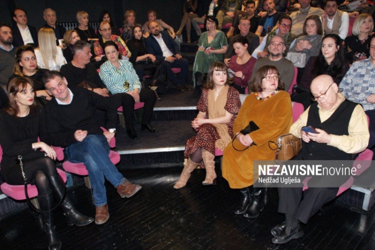 Brojne poznate ličnosti na premijeri predstave "Sjećaš li se Doli Bel"