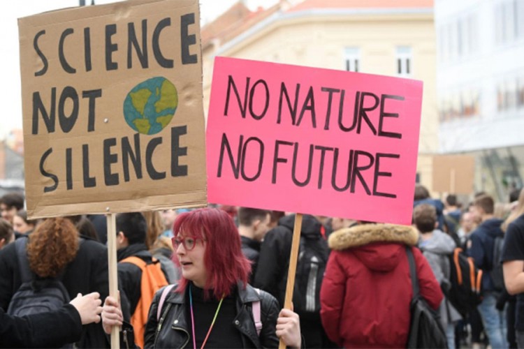 Protesti protiv klimatskih promjena, uhapšeno 16 lica