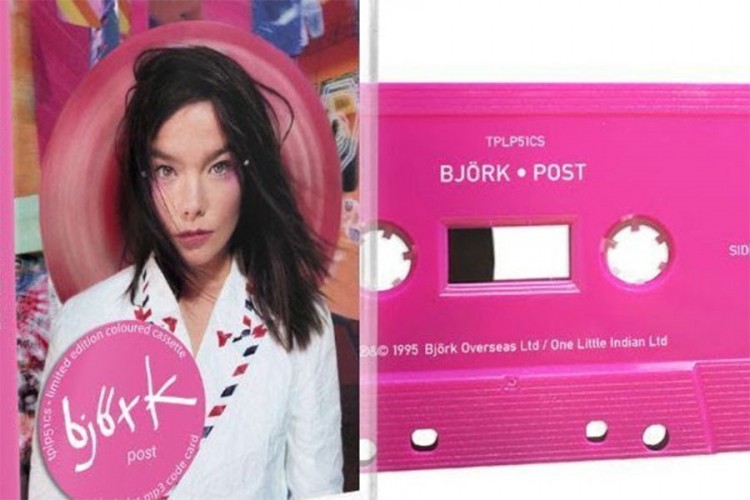 Bjork reizdaje sve albume na kasetama u boji