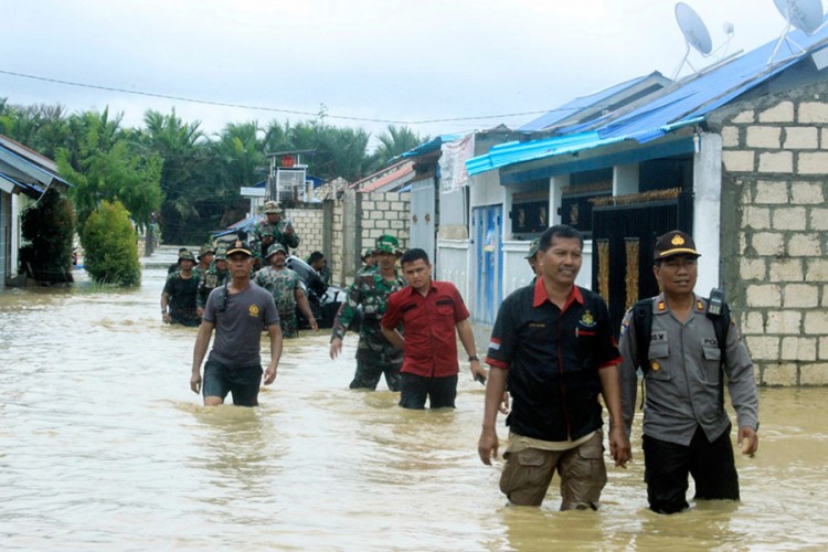 Poplave u Indoneziji odnijele 73 života
