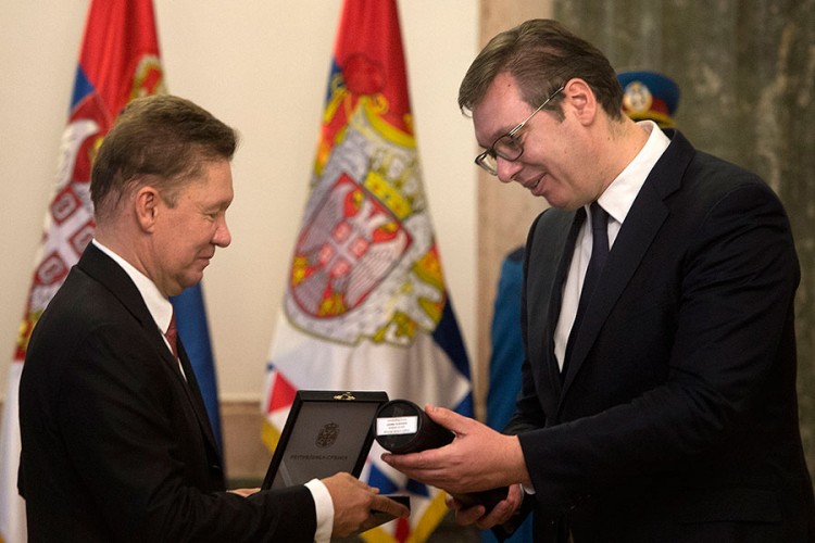 Vučić odlikovao Milera