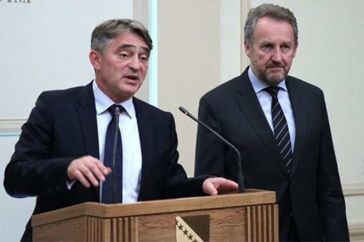DF izlazi iz opozicione hladovine i primiče se SDA