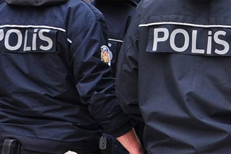 Turski policajci pucali jedan u drugog
