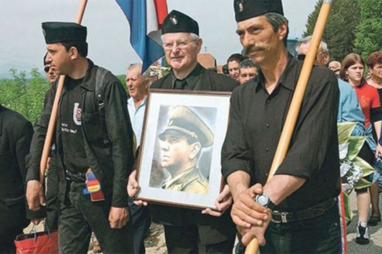 Hebrang tvrdi da "udbaši" glume ustaše na Blajburgu?!
