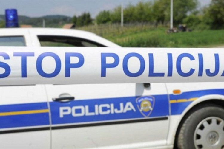 Prevrnuo se kamion srpskih tablica na autoputu u Hrvatskoj