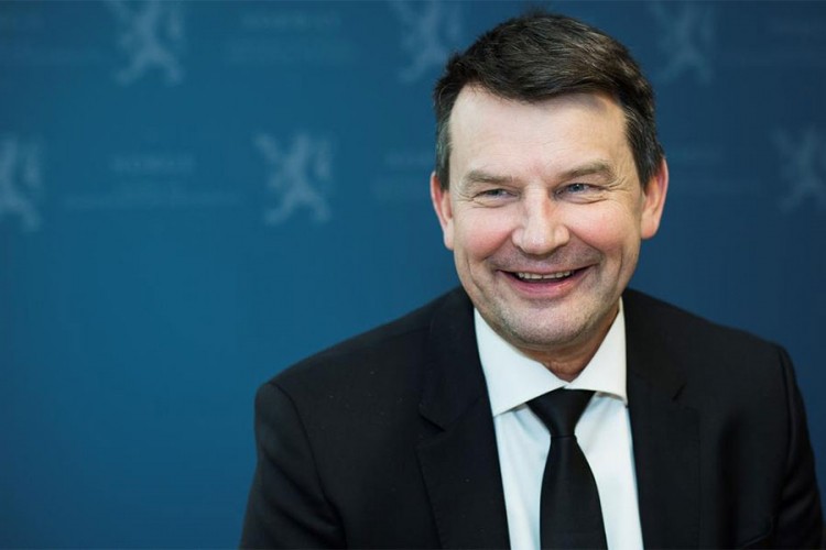 Ministar u Norveškoj podnio ostavku zbog ponašanja svoje žene