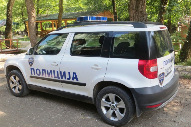 Migranti iskakali iz vozila u pokretu, jedan poginuo, šestoro povrijeđenih