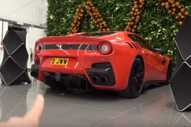 Šta je glasnije, Ferrarijev V12 ili zvučnici od 85.000 dolara?