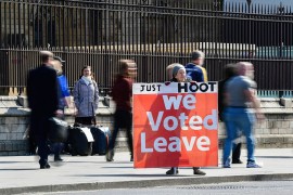 Britanski poslanici odbacili sva četiri prijedloga za Brexit