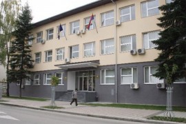 Teslićanin osuđen na 13 godina zatvora: Nožem izbo sugrađanina na ...