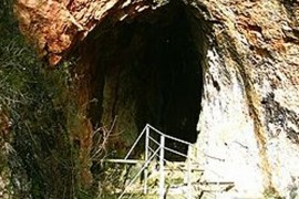 Zatvorena Titova pećina